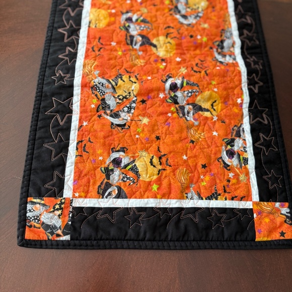 Halloween Fall quilted table runner with witchy gnomes pattern - Picture 6 of 10
